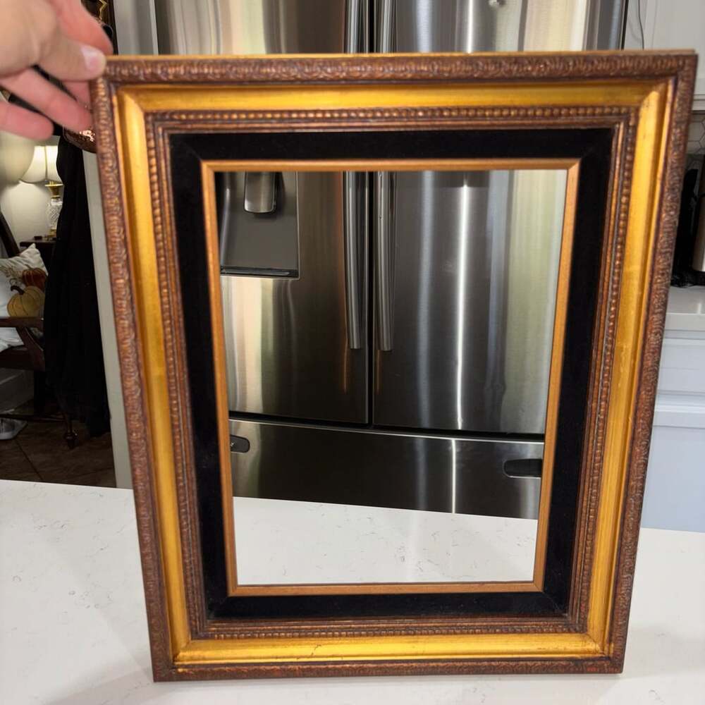 Vintage Ornate Gold Gilt and Black Velvet Mat Picture/Canvas Frame 16.5”x13.5”